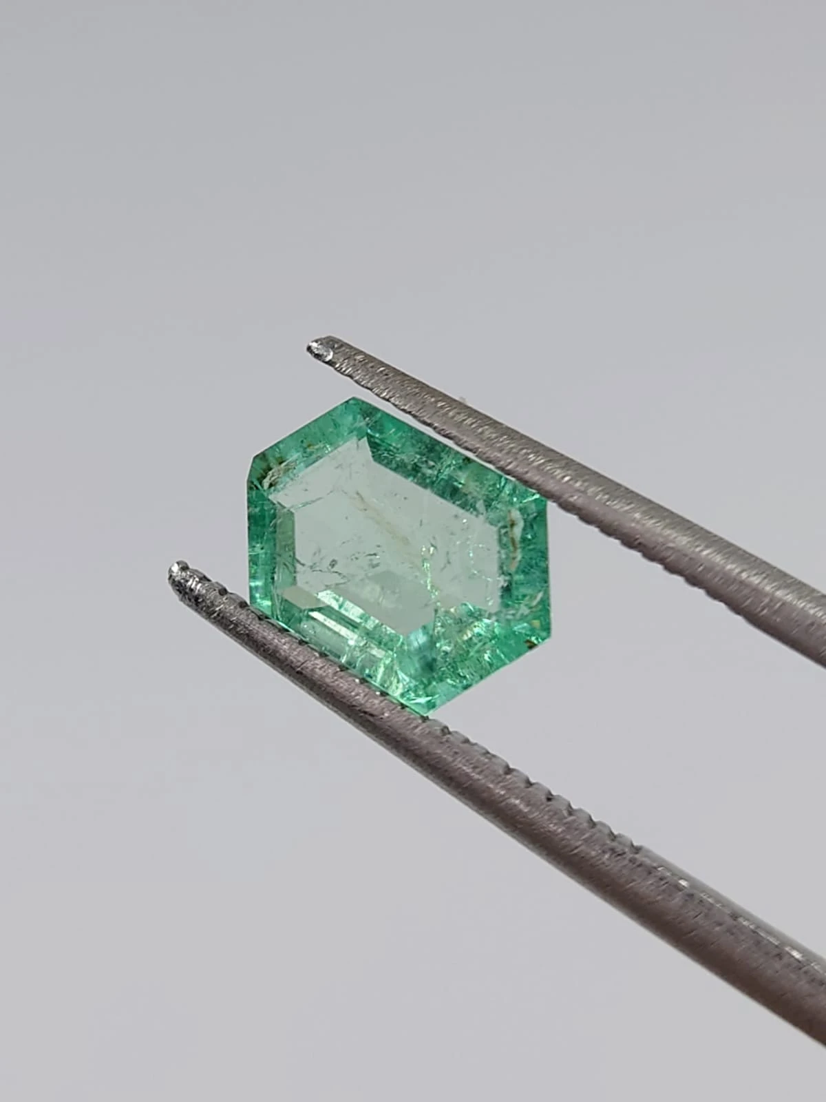 1.04ct Natural  Emerald Hexagon Cut Loose Gemstone From Panjshir Afghanistan — view 1